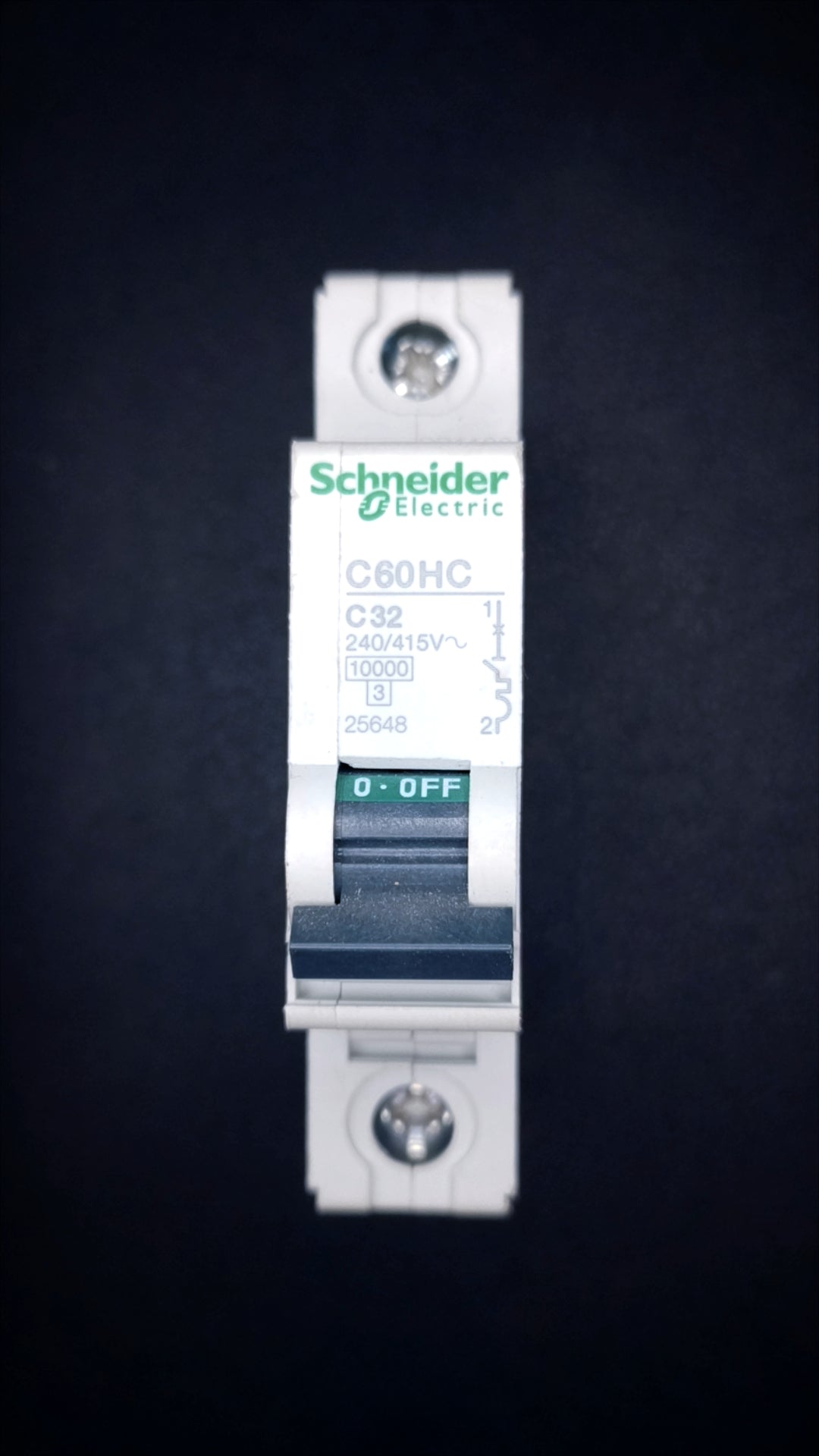 C32 Schneider Electric C60HC 32A Circuit Breaker