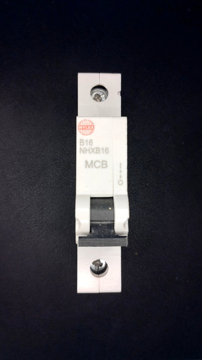 B16 Wylex NHXB16 16A Circuit Breaker (Single Pole, 6000A)