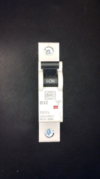 B32 MK 5932s 32A Circuit Breaker