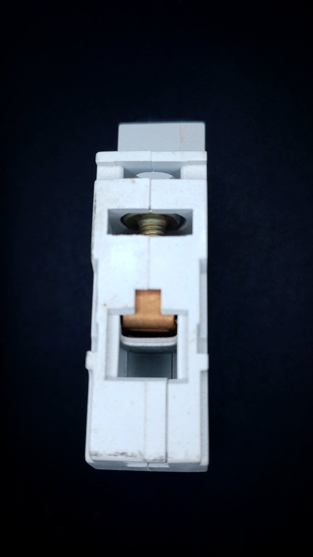 B6 MEM MEMERA 2000 ALBO61 6A Circuit Breaker