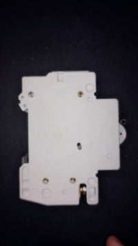 B20 Series E GE E9000 20A Circuit Breaker (V/099-014120 628107)