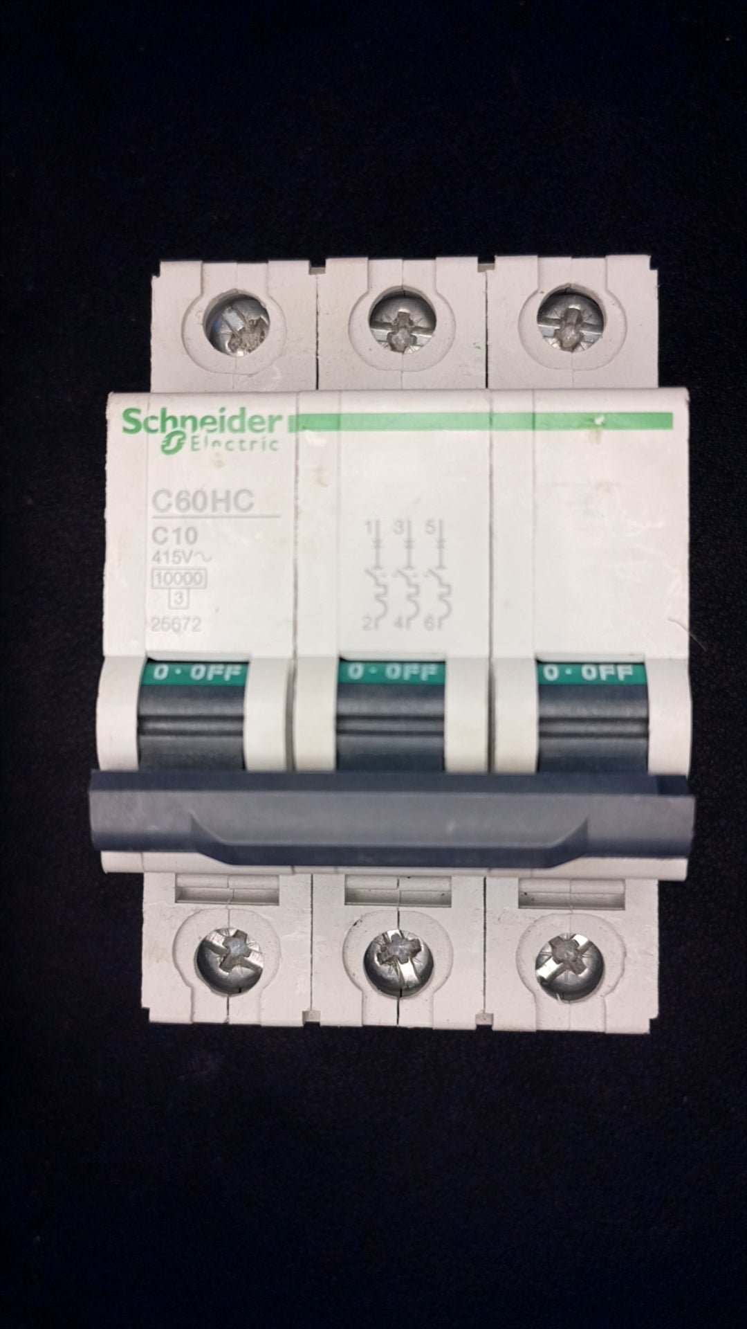 C10 Schneider Electric C60HC 10A 25672