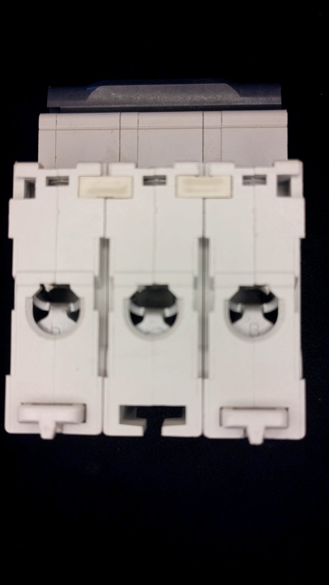 C32 Schneider Electric C60HC 32A 25676