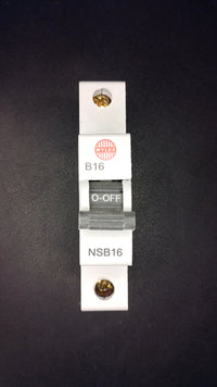 B16 Wylex NSB16 16A Series 3 MCB (center top terminal)