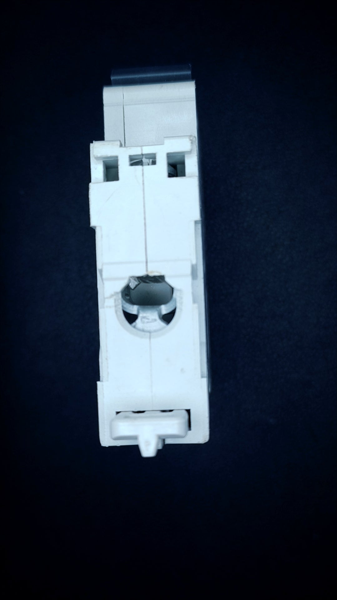 C32 Schneider Electric C60HC 32A Circuit Breaker