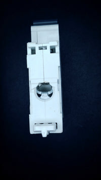 C32 Schneider Electric C60HC 32A Circuit Breaker