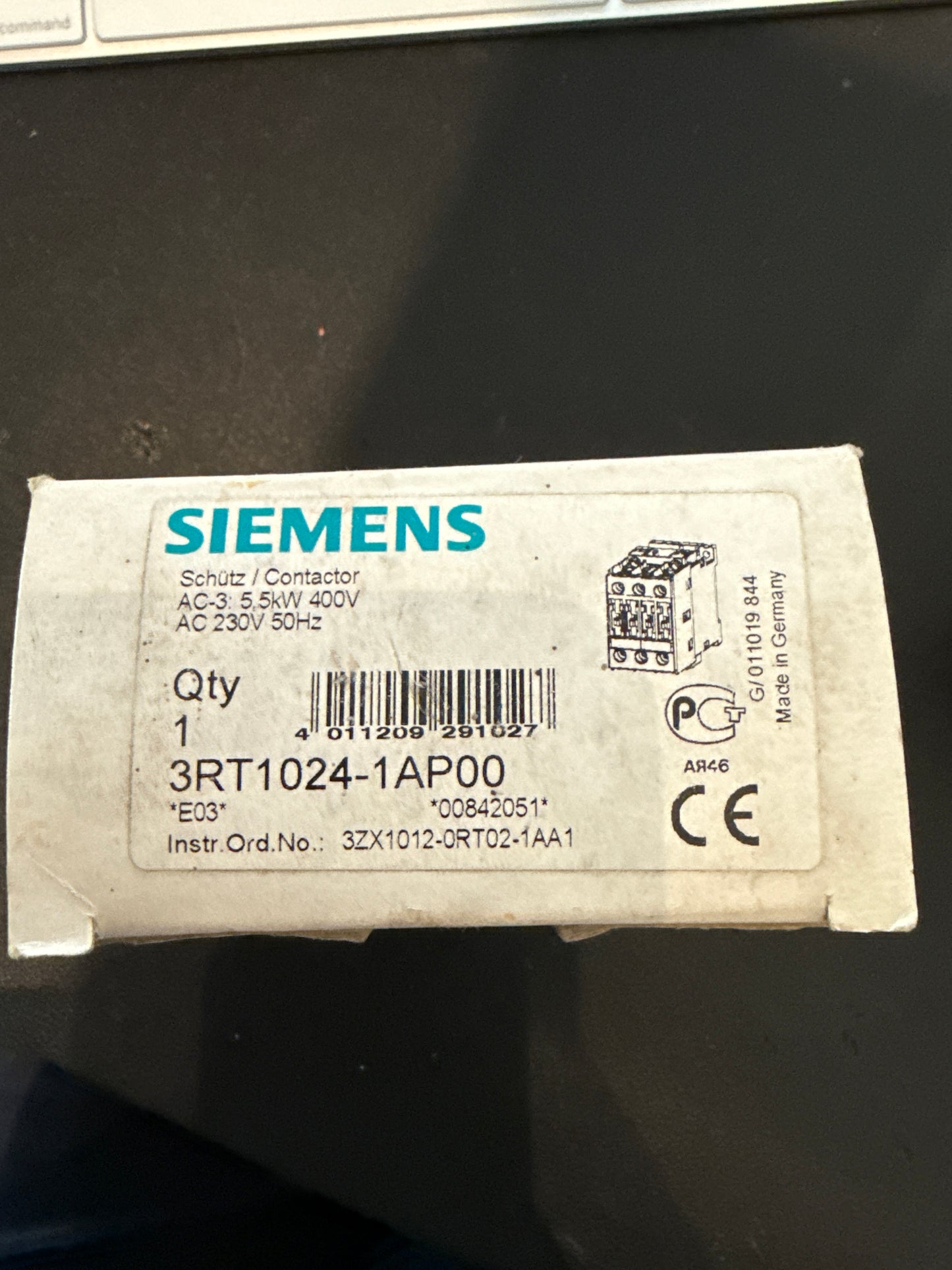 Siemens 3RT1024-1AP00 Contactor (NEW Original Packaging)