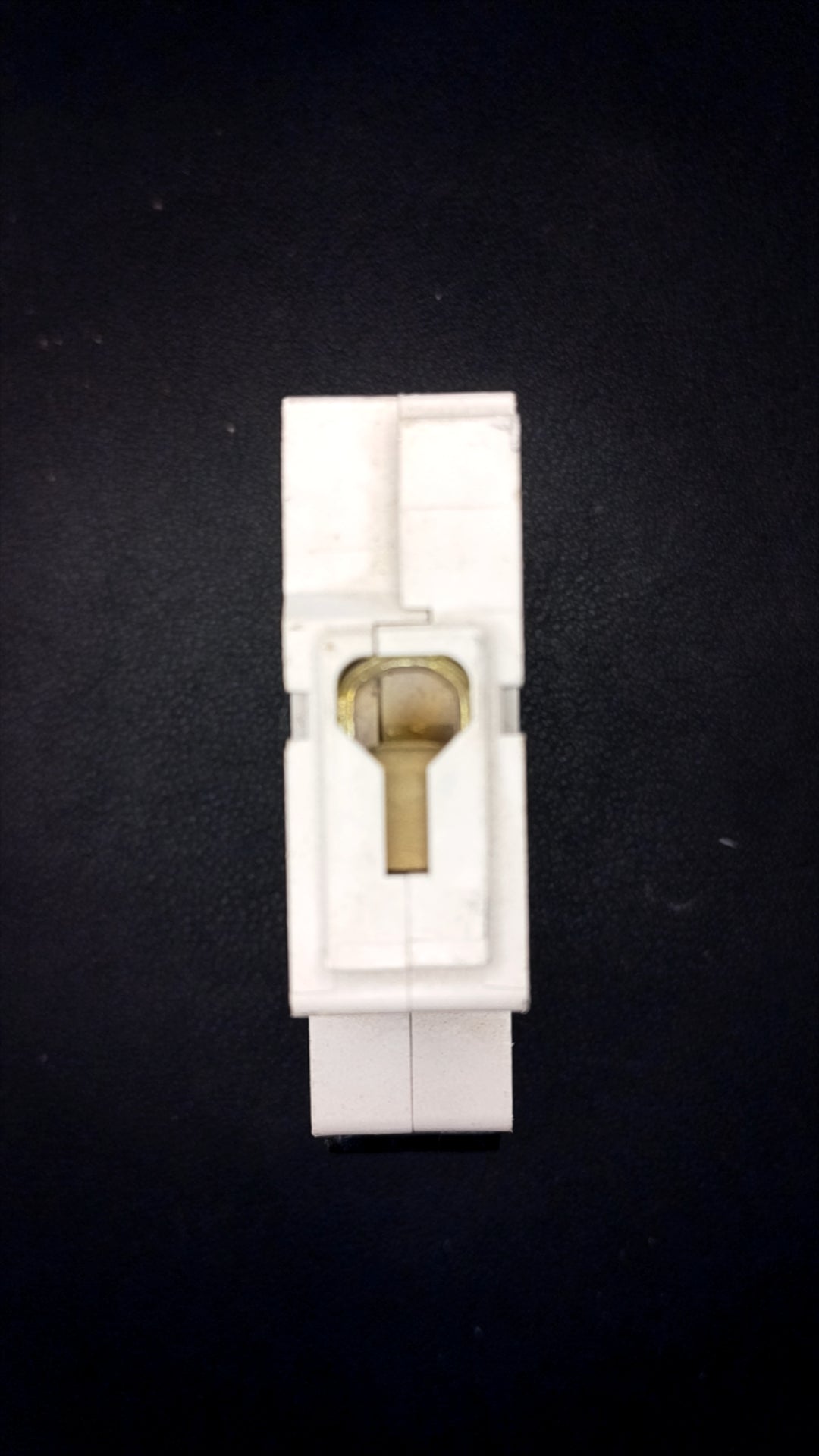 B40 Series E b40 V/099-014140 Circuit Breaker