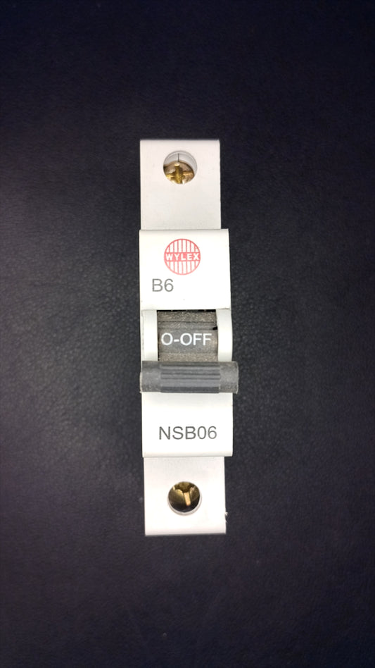 B6 Wylex NSB06 6A Series 3 MCB (center top terminal)