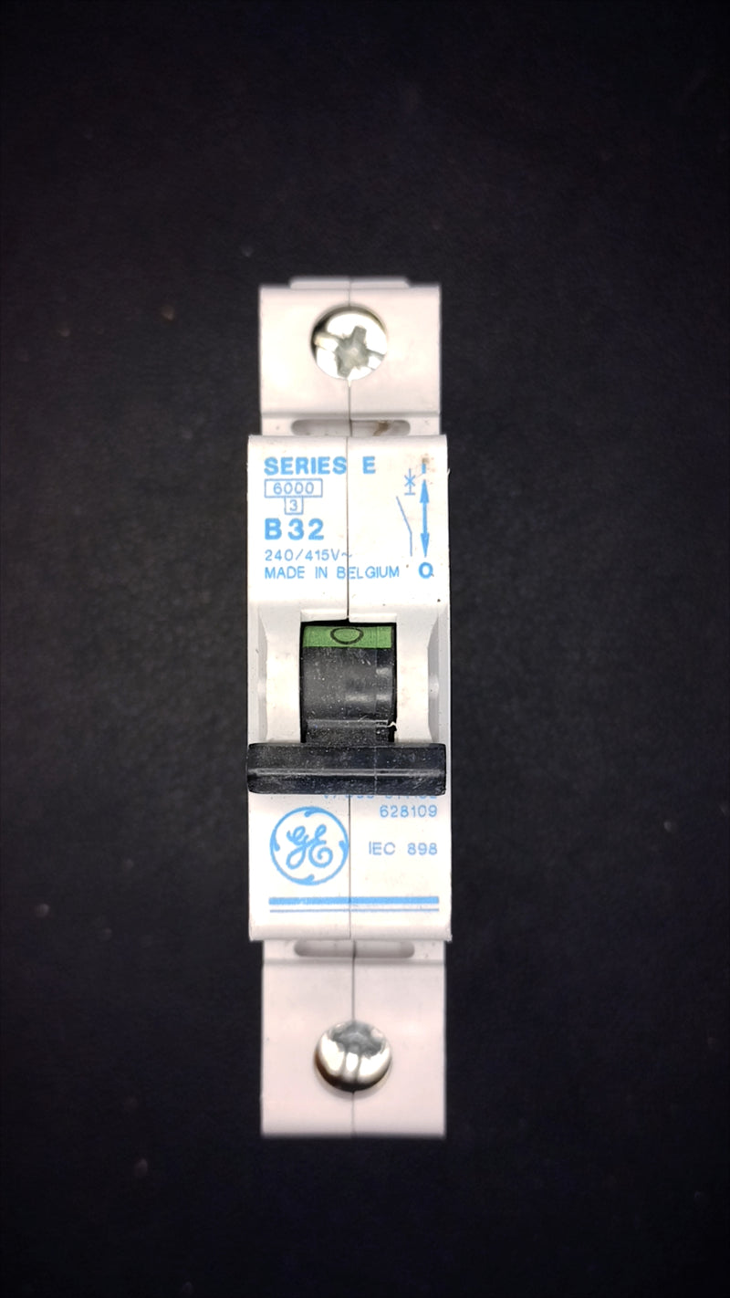 B32 GE Series E MCB B32 (32A, 1 Pole)