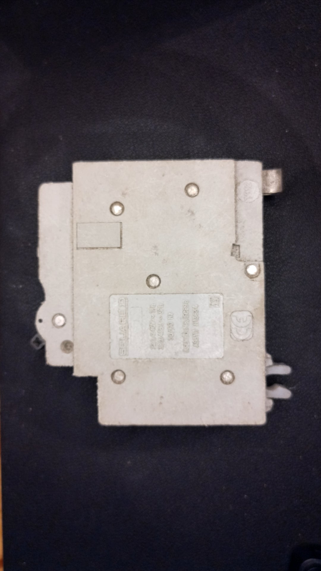 C32 Square D QOE 32A MCB (Flag Indication)