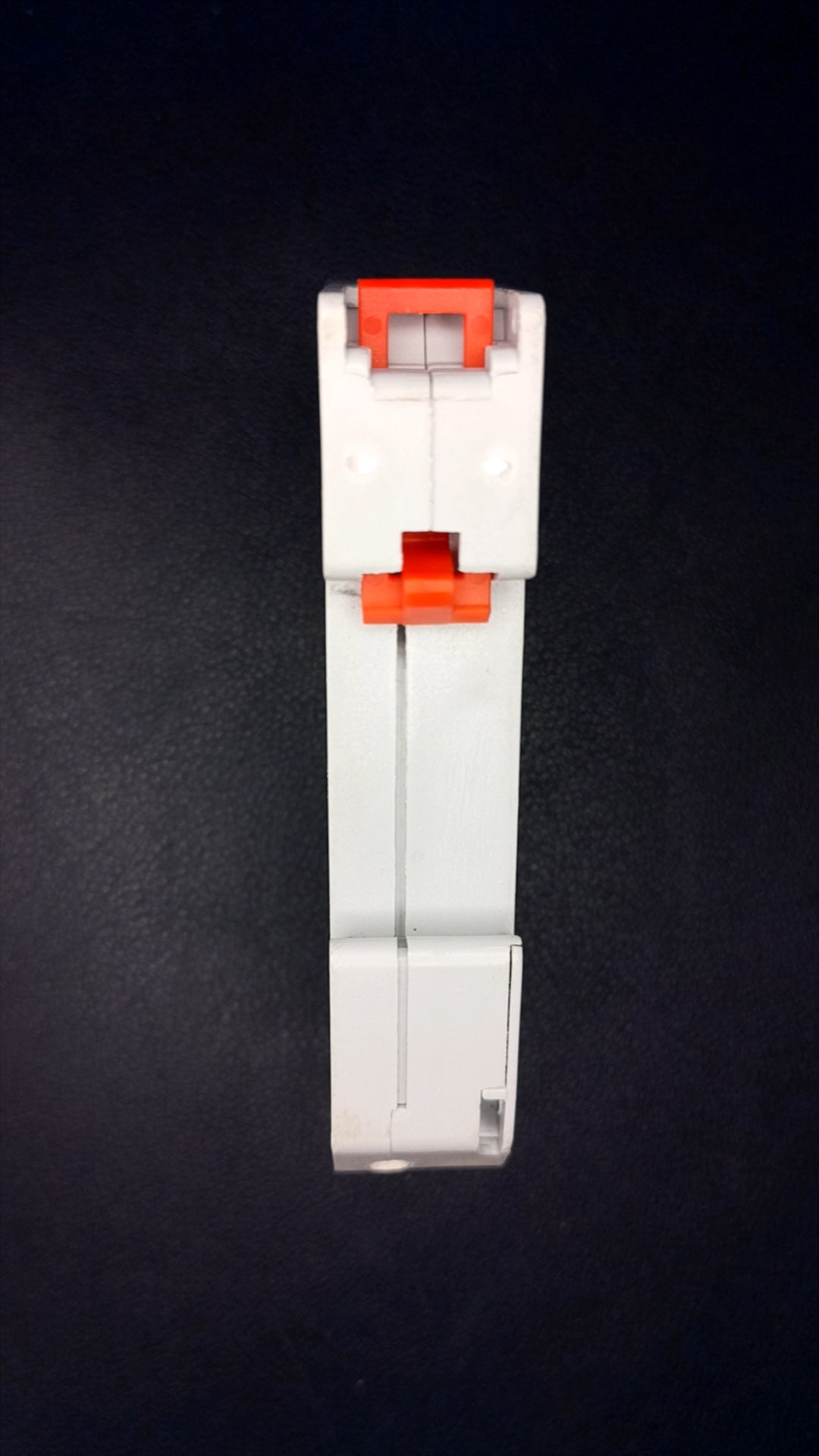 B6 Wylex NSB06 6A Series 3 MCB (center top terminal)