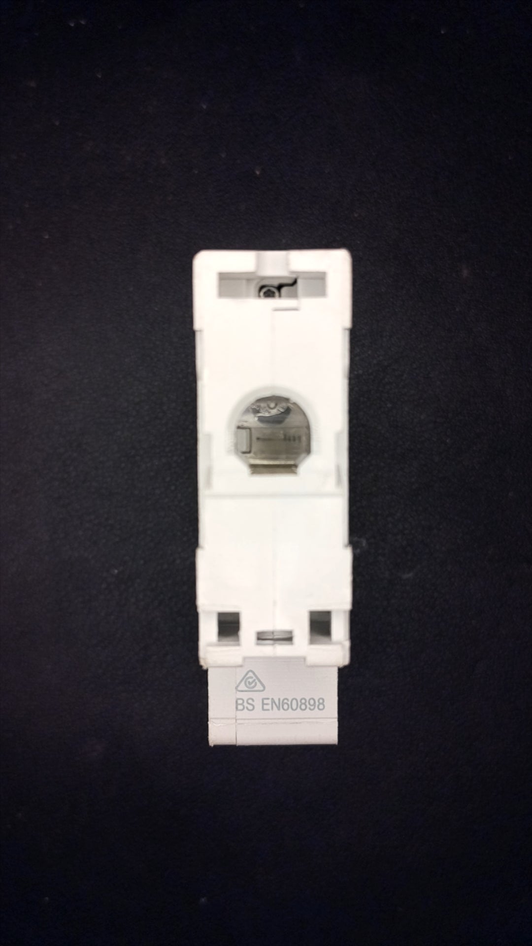 C32 Schneider 25704 32A