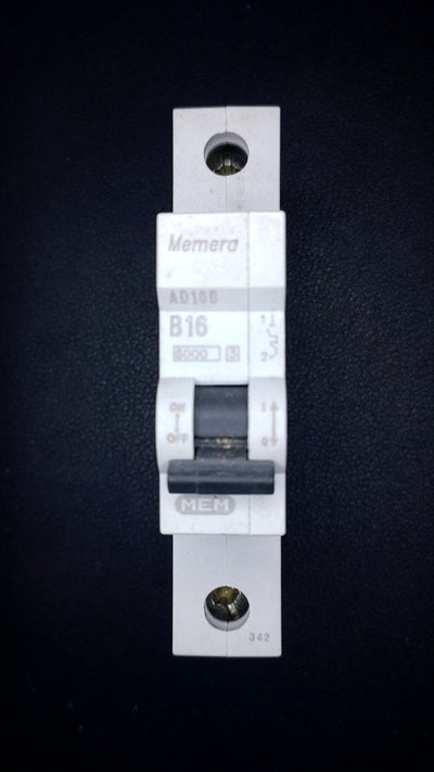 B16 Memera AD16B 16A Circuit Breaker