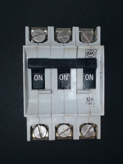 MK LN8632 32A MCB