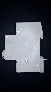B32 Crabtree 61/B32 32A Series 5 Circuit Breaker