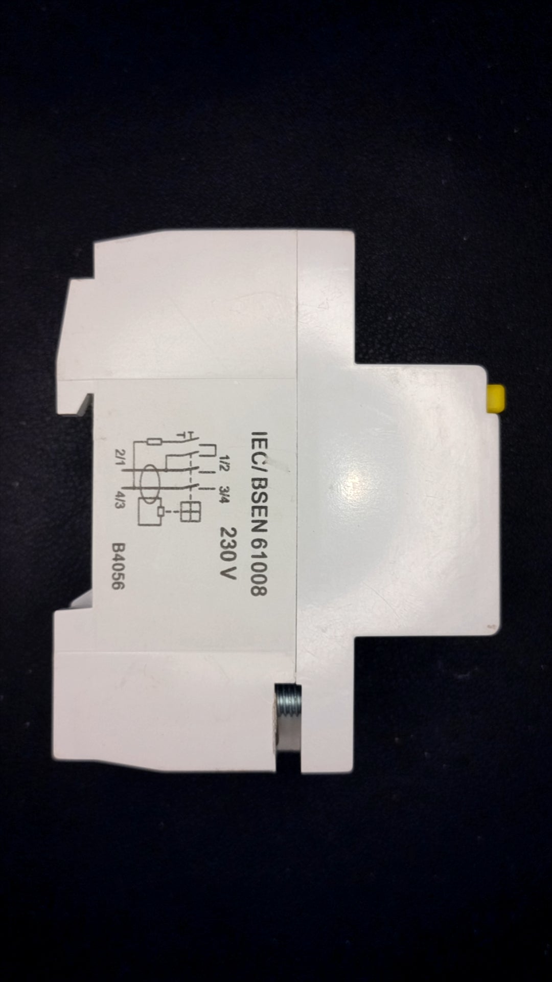 B80 Wylex WRS80/2 80A Circuit Breaker