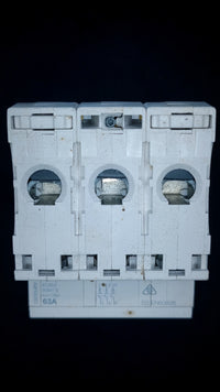 C63 Schneider Electric iC60H 63A (3-Pole)