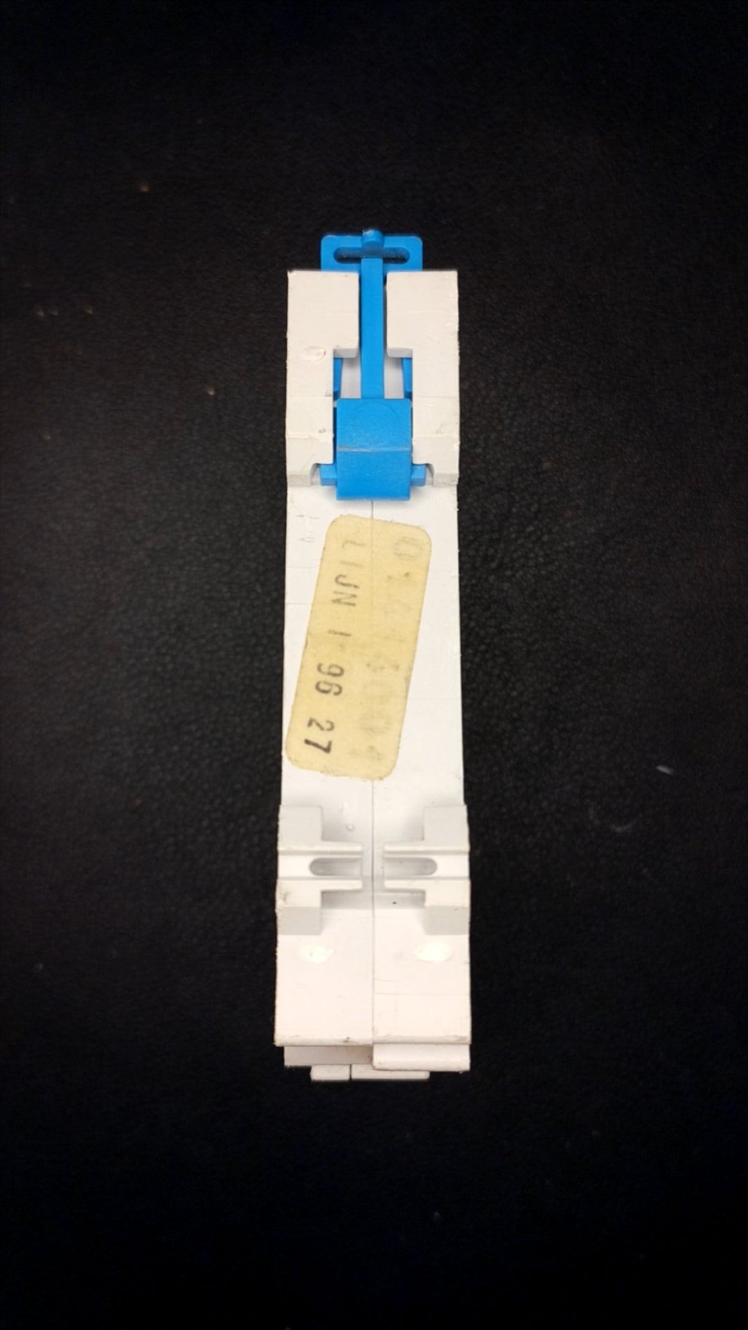 B40 Series E b40 V/099-014140 Circuit Breaker