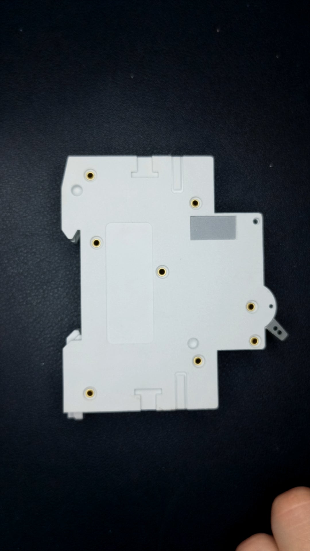 C16 AXIOM CUB16SP B16 (16A, 1 Pole, 6000A)