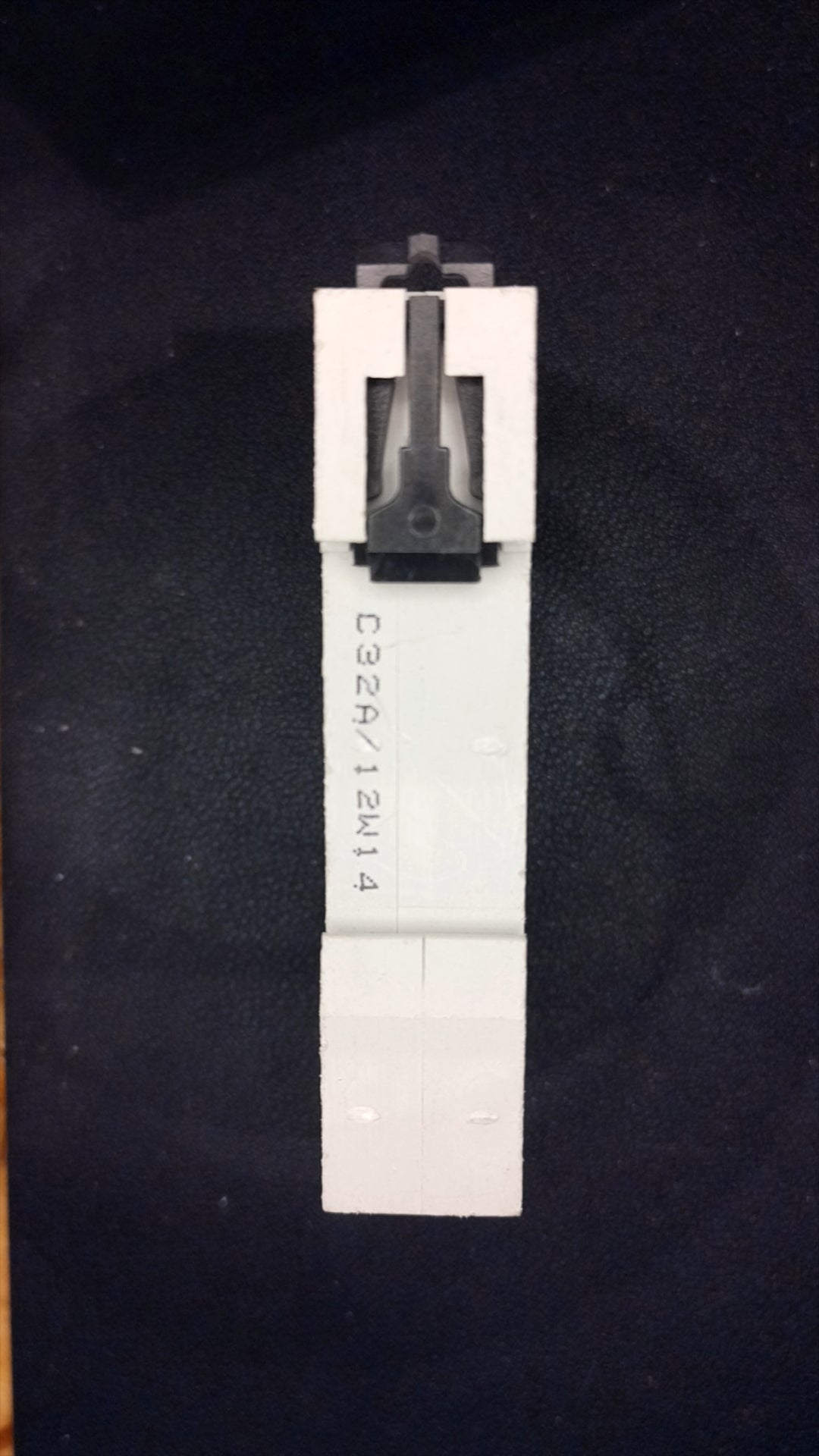 C32 British General CUMC32 32A Circuit Breaker