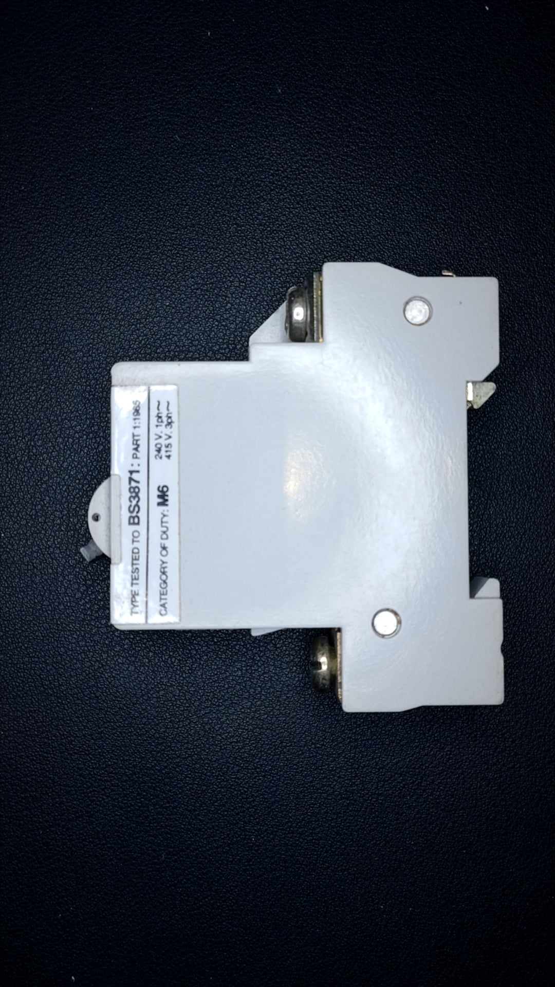 C16 MEM M6 16A Circuit Breaker (161qeb)