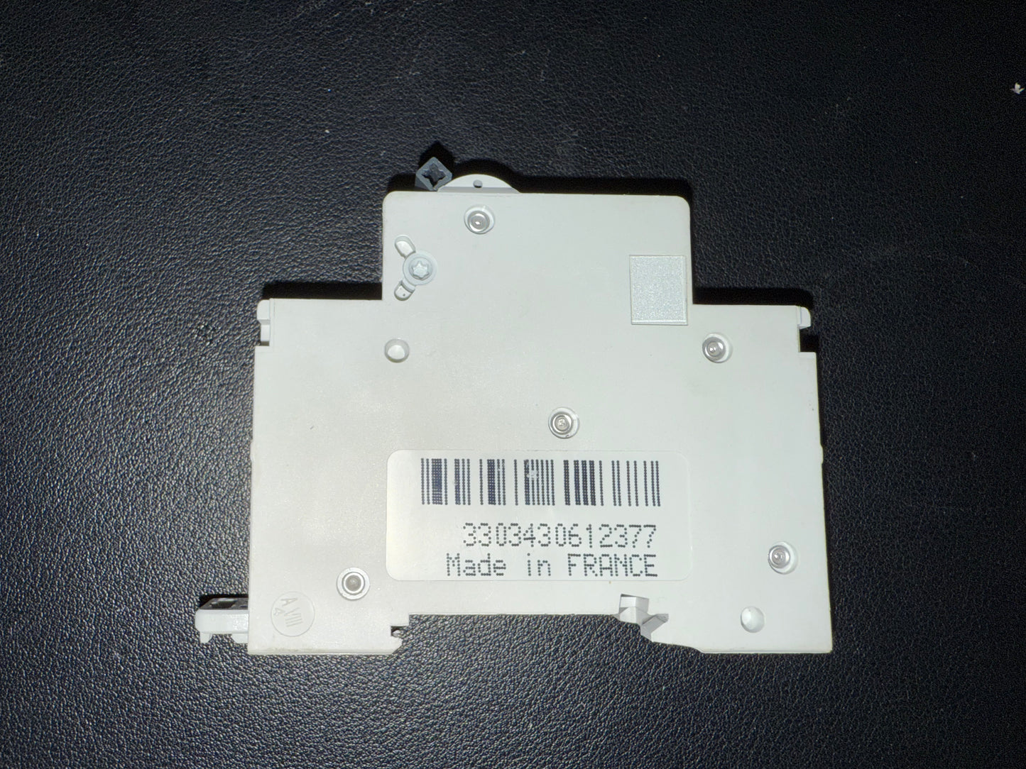 B6 Schneider Electric DOM06B6 B6 6A Circuit Breaker
