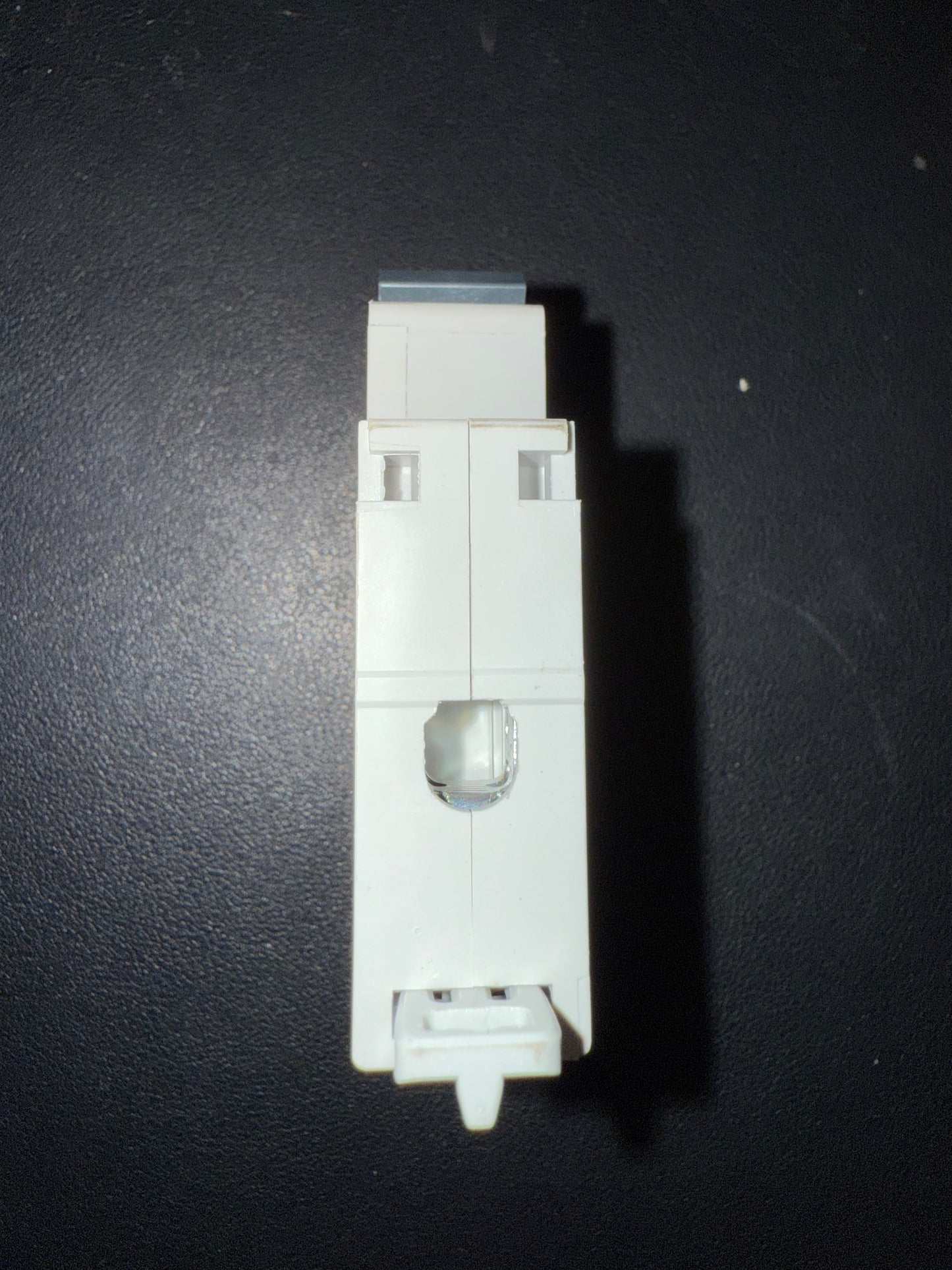 B6 Schneider Electric DOM06B6 B6 6A Circuit Breaker
