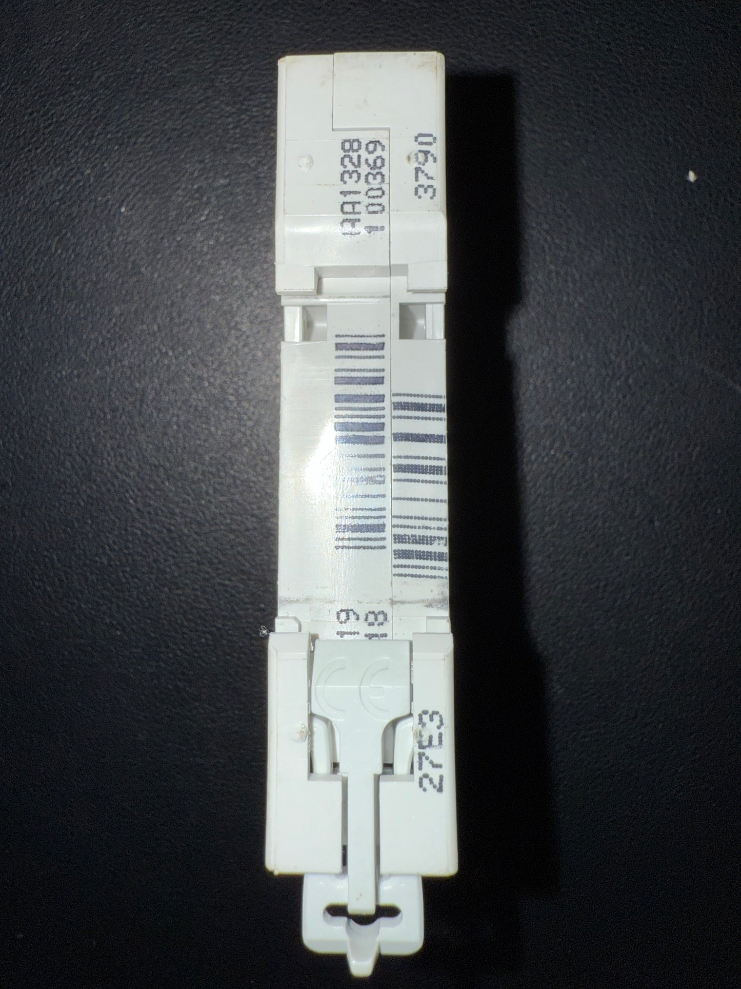 B6 Schneider Electric DOM06B6 B6 6A Circuit Breaker