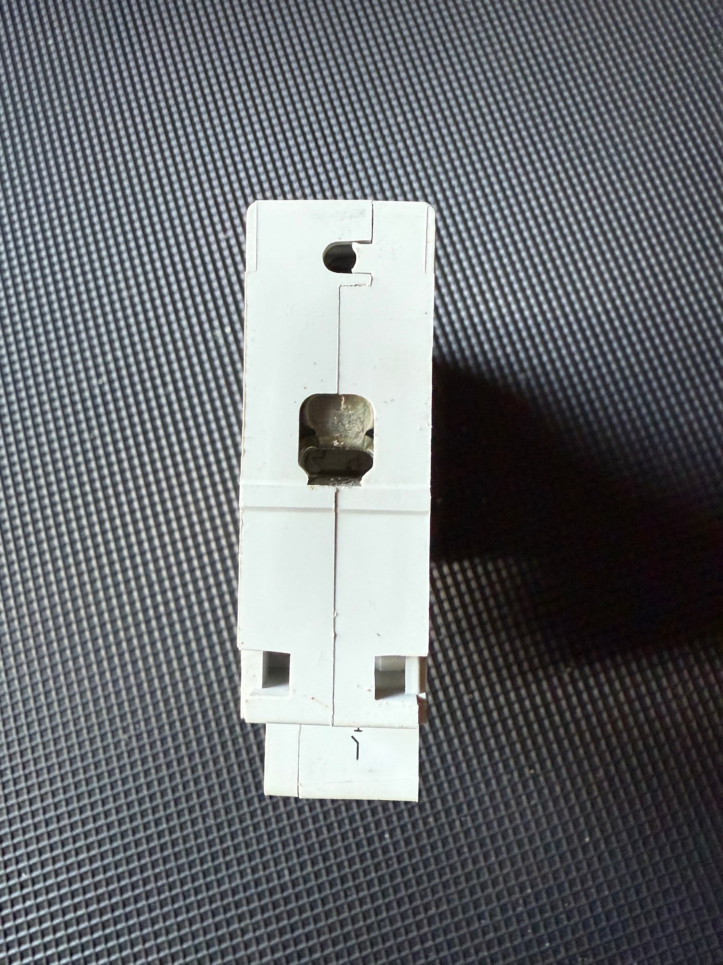 B6 SQUARE D 6A Curve B 6kA MCB Circuit Breaker DOMAE DOM32B6 (Used)