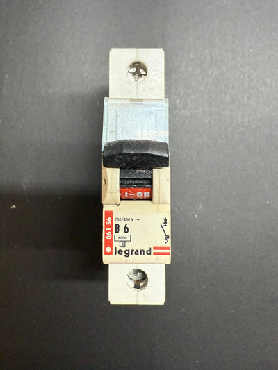 B6 Legrand B6 061 56 (Single Pole, 6A)