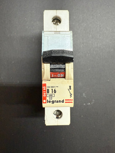 B16 Legrand 061 60 (16A, 1 Pole, 6000A)