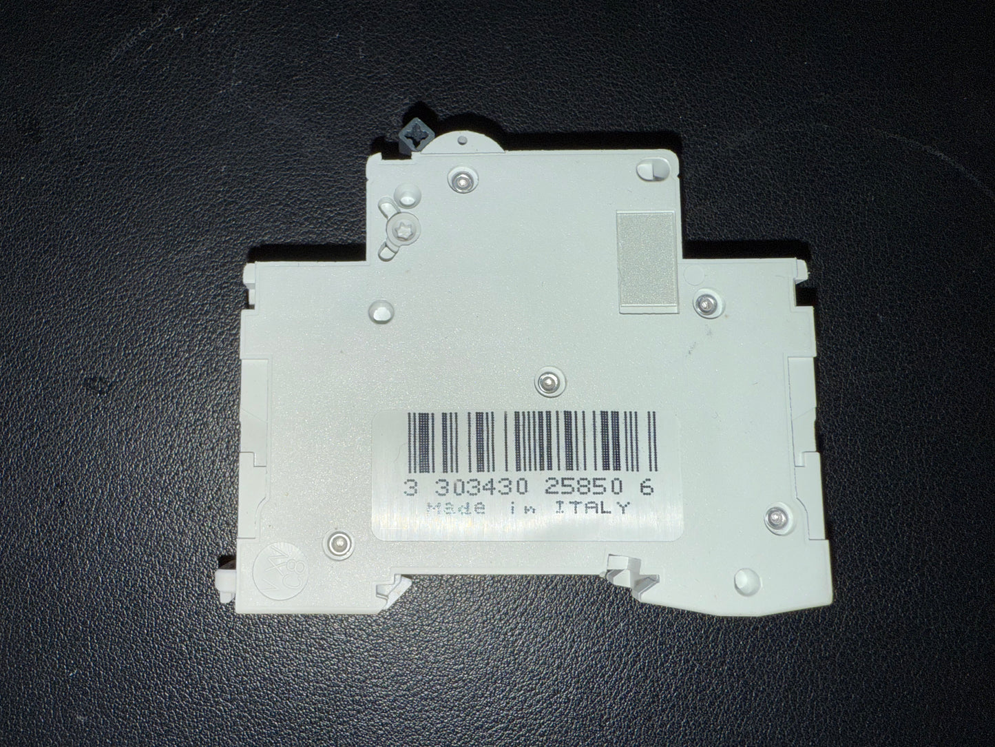 C16 Schneider Electric B63 16A MCB C60HB 25850