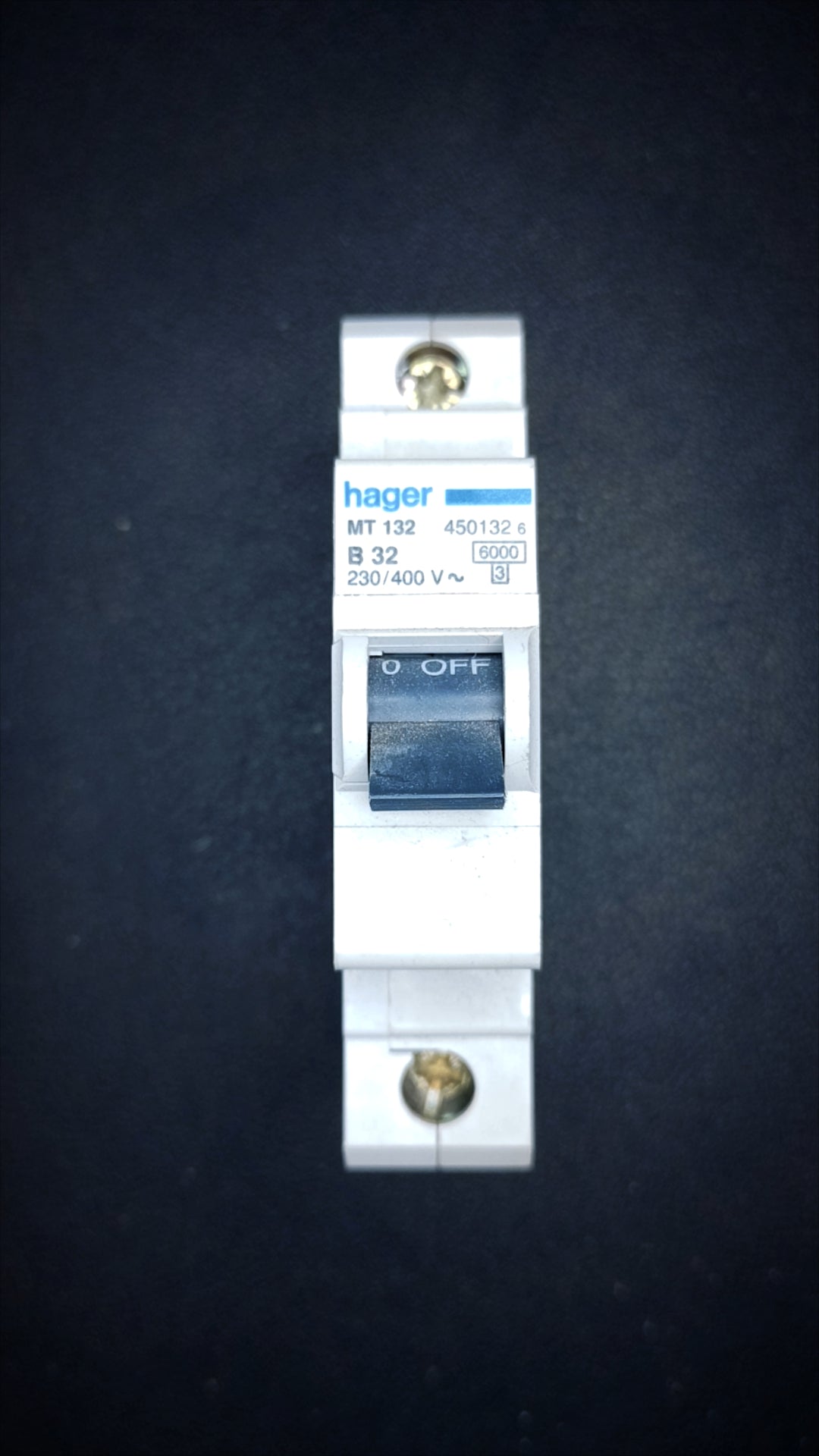 MT132 32A Circuit Breaker (1 Pole, 6000A)