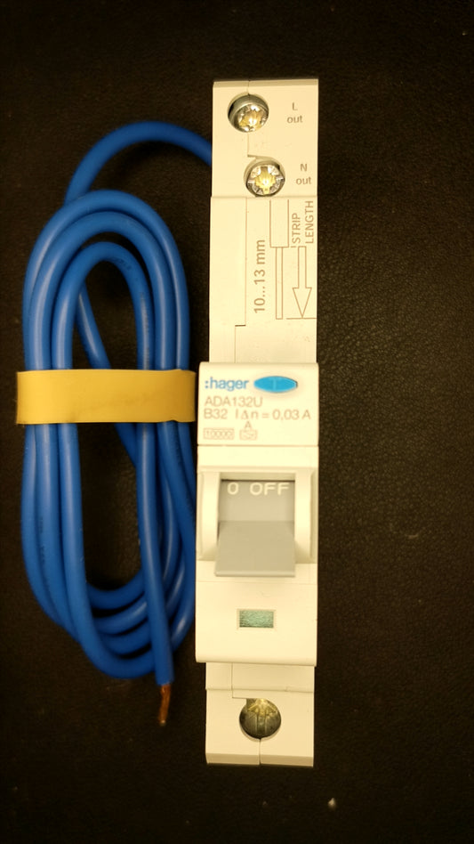 C32 Hager ADA132U 32 NEW