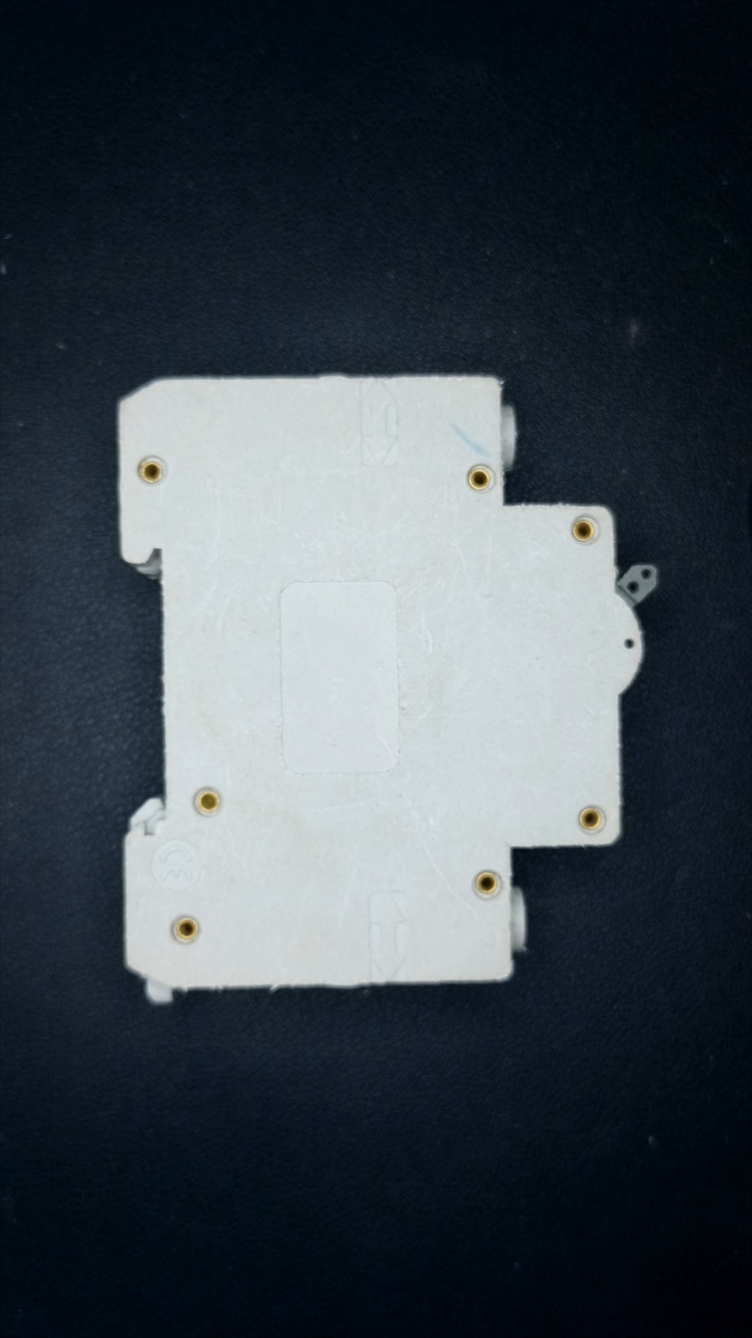 B6 Lewden 6A Circuit Breaker (1 Pole, 6000A Capacity)