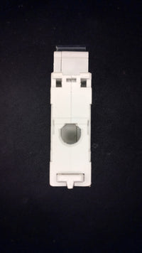 C32 Schneider 25704 32A