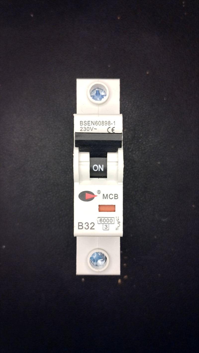B32 Control Gear 32A Circuit Breaker (G06-1b32)
