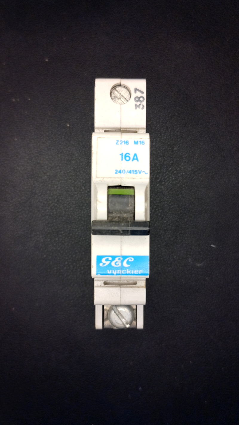 M16 GEC Vynckier Z216 M16 16A Circuit Breaker