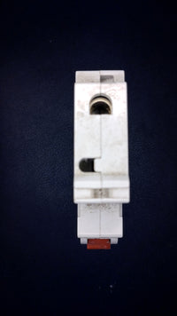 B32 Wylex NSB32 32A Red Switch Type 2 MCB