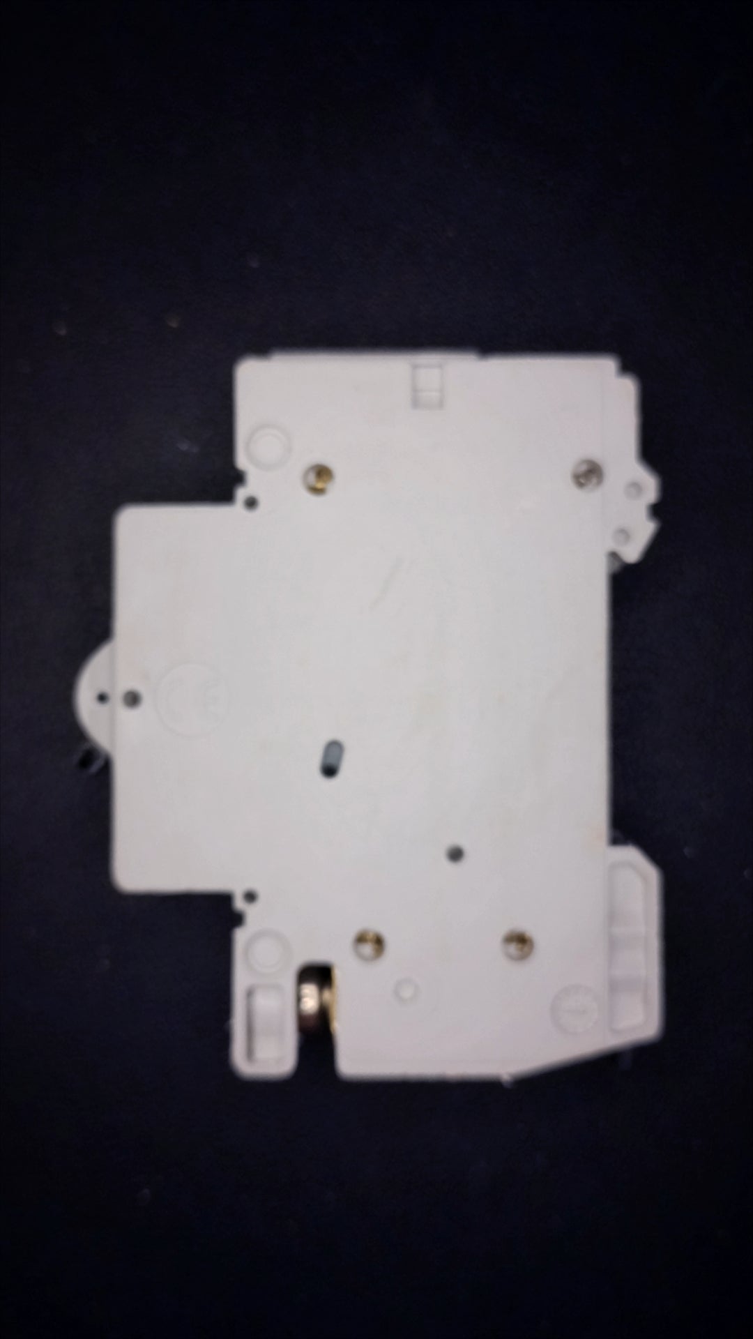 C16 GE Series E MCB 16 Amp (1 Pole, 6000A)