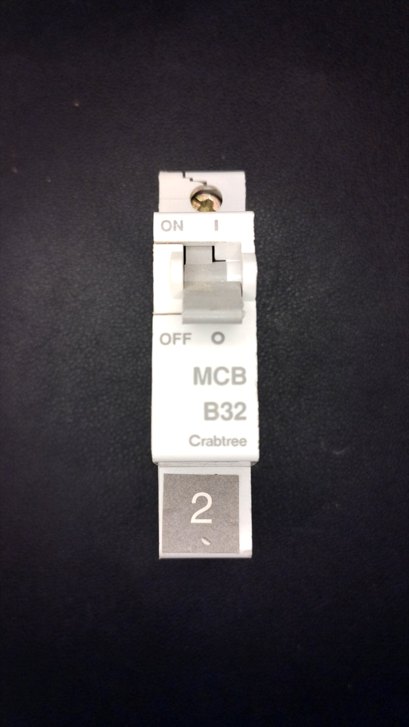 B32 Crabtree B32 32A SB6000 Starbreaker (Single Pole)