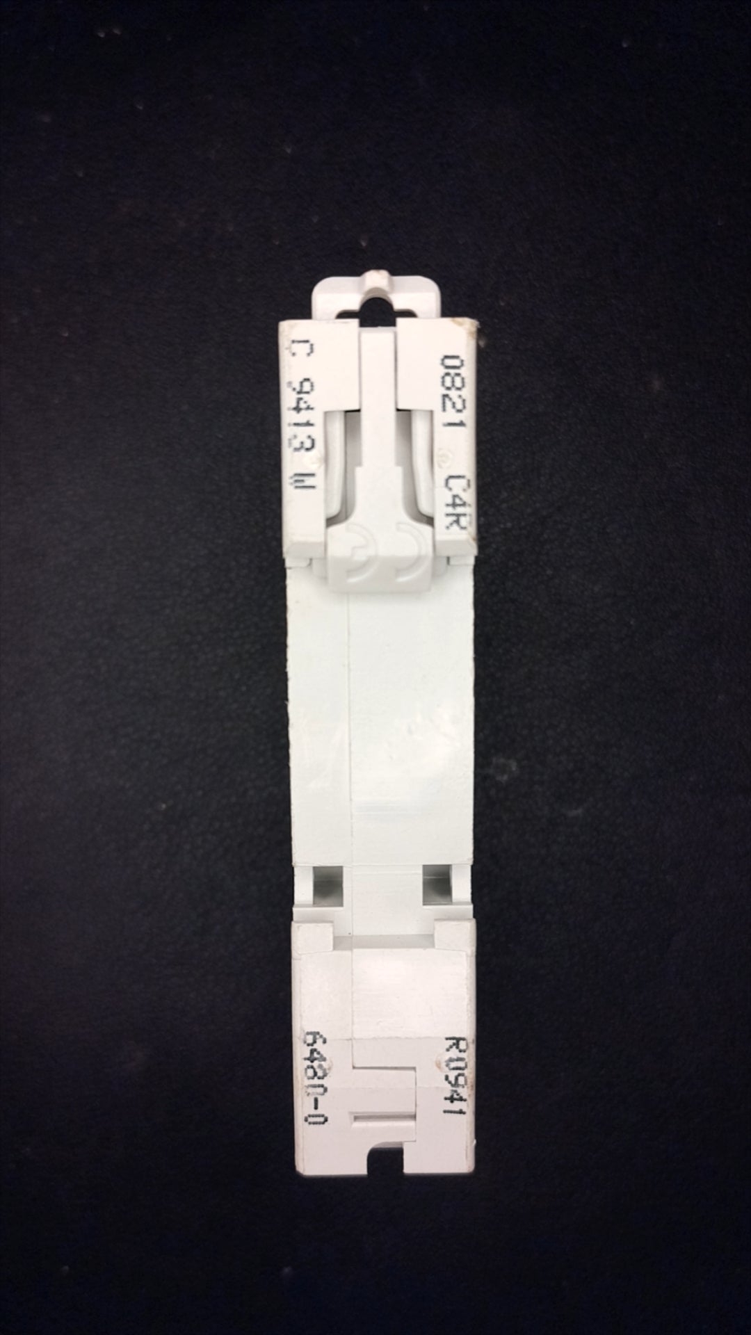 C32 Schneider 25704 32A