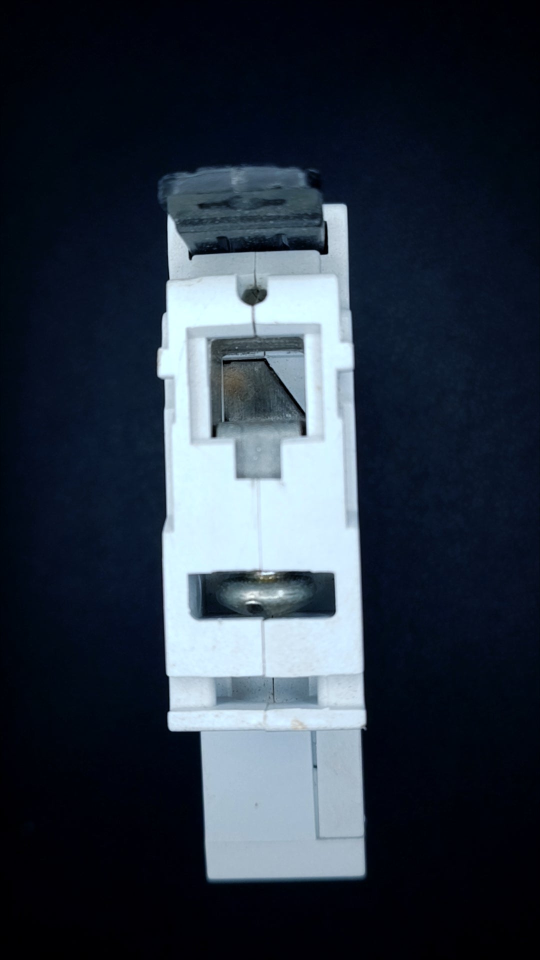 B32 MEM Memera 2000 MEM-ALB321 B32 32amp Circuit Breaker