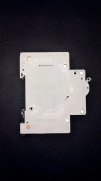 B32 Eaton EAD32B 32A Circuit Breaker (1 Pole, 6000A Breaking Capacity)