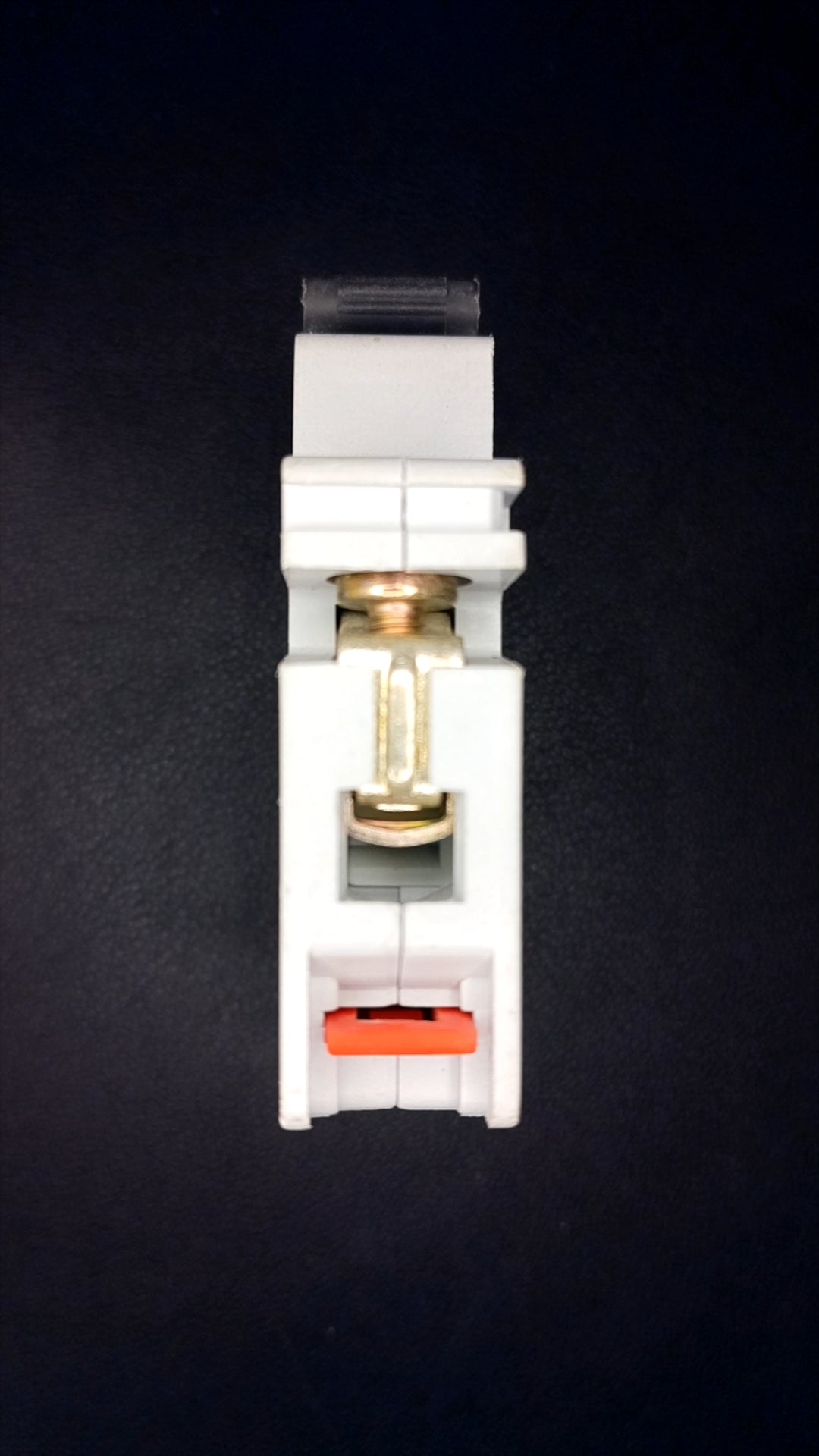 B6 Wylex NSB06 6A Series 3 (Offset Top Terminal) Circuit Breaker