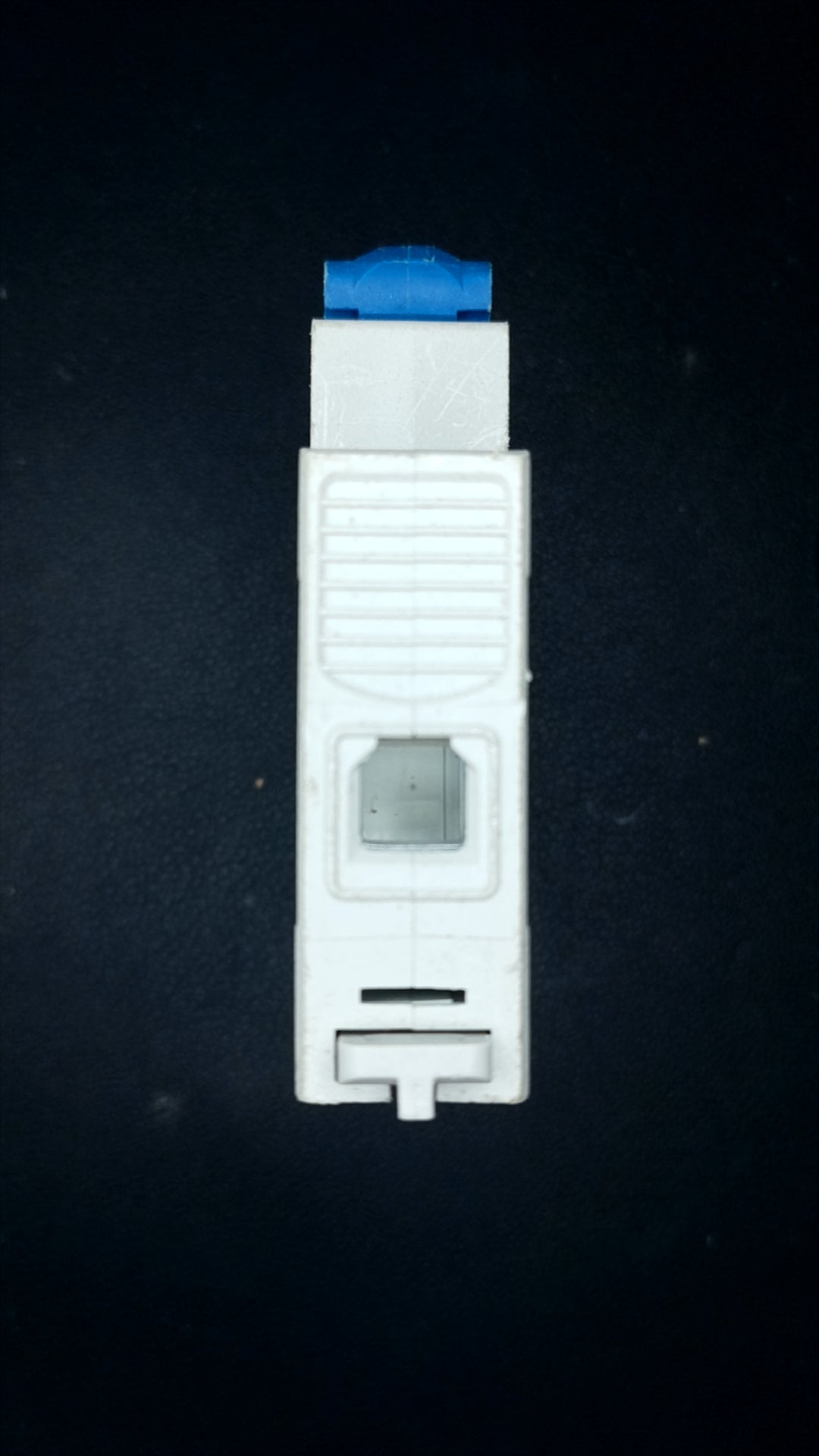 B6 MCG B411 6A Circuit Breaker (Single Pole, 4500A Capacity)