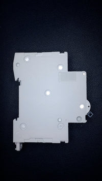 C32 Schneider Electric C60HC 32A Circuit Breaker