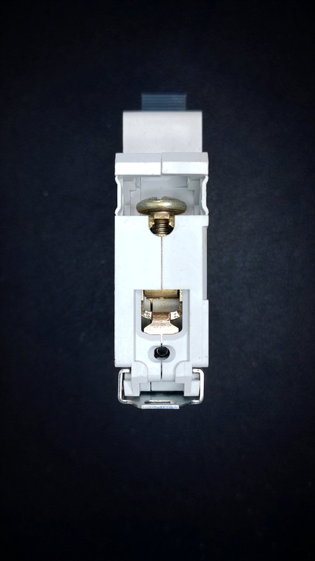 MT132 32A Circuit Breaker (1 Pole, 6000A)