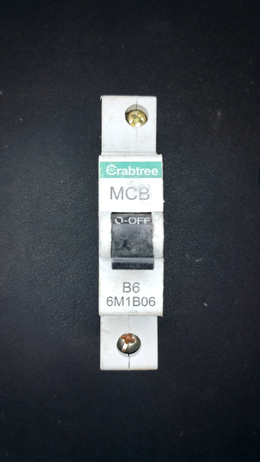 B6 Crabtree MCB B6 6M1B06 (6A, 1 Pole, 6000A Breaking Capacity)